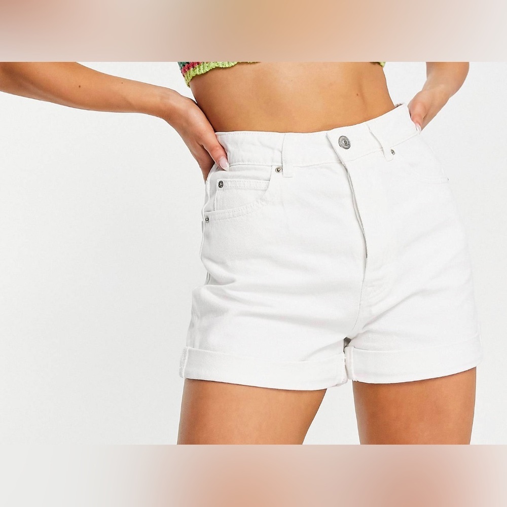 White denim mom shorts vintage